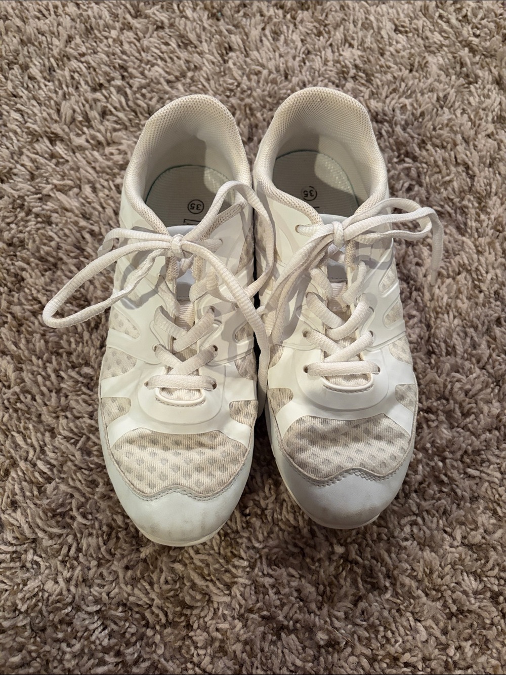 Landhiker Cheer Sneakers - Size 3.5 Big Kids